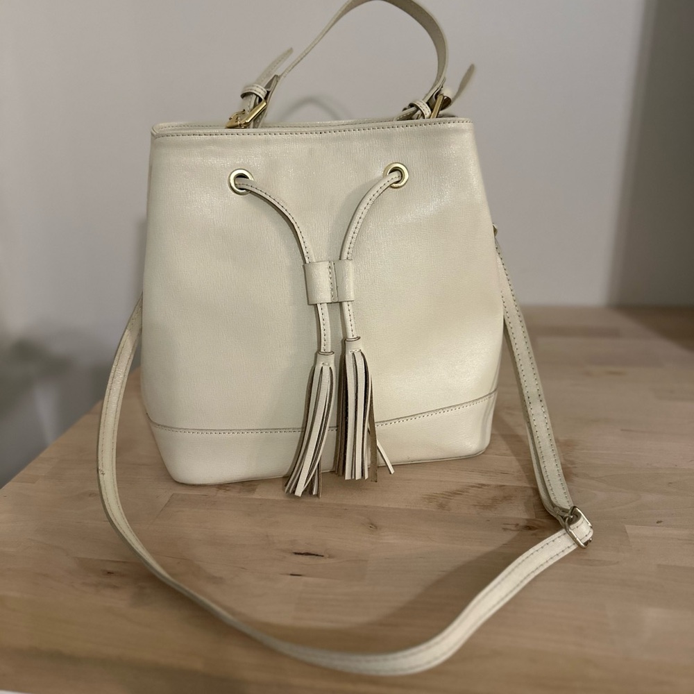 Cream Tassel Drawstring Crossbody Bucket Bag